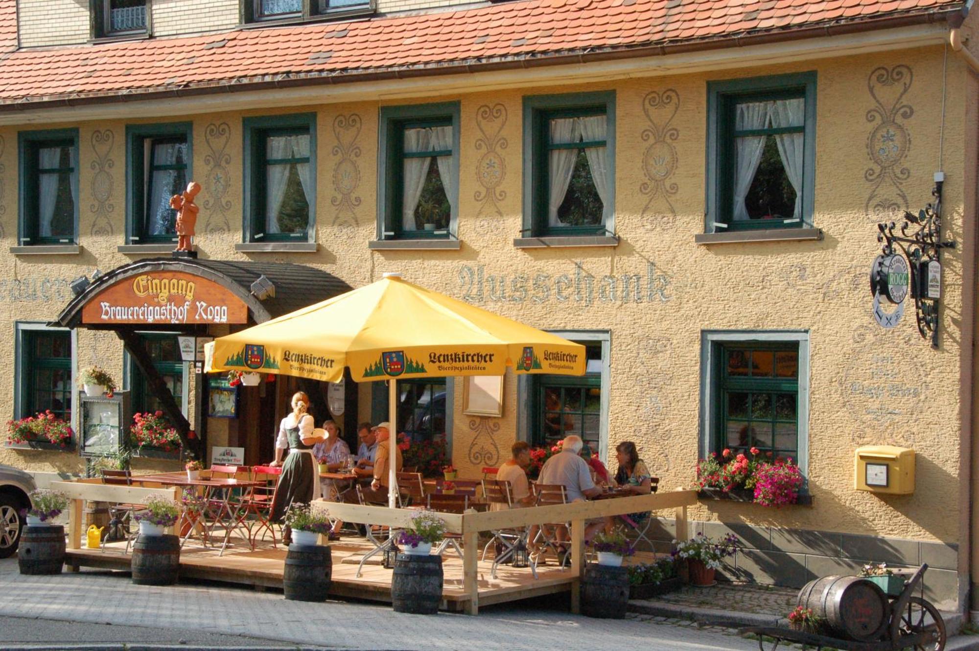 Brauereigasthof Rogg Lenzkirch Esterno foto